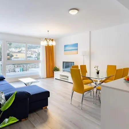 Beautiful Family In Rdr450 Apartment *